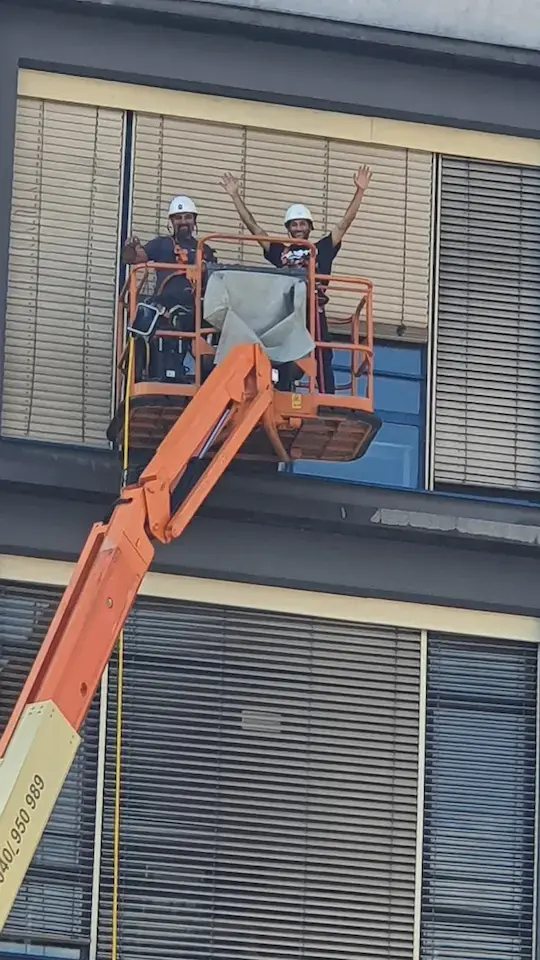 Ekipa Dante Servis na višini – pozdrav s krana